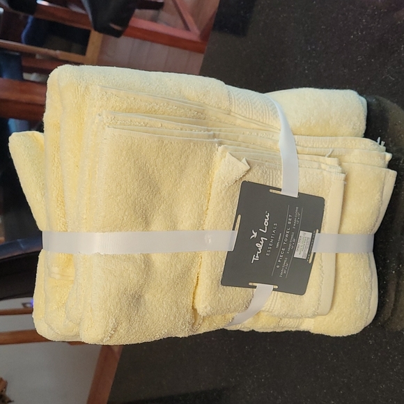 Truly Lou Bath Truly Lou Towel Set Poshmark